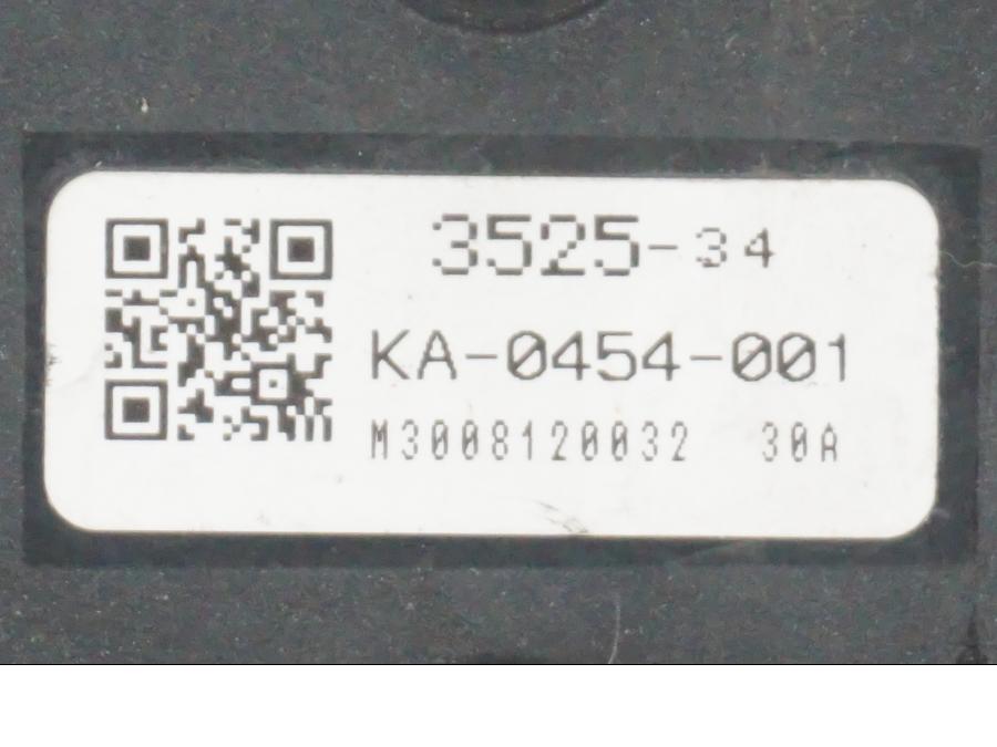 Extrabild3 på Instrumentpanel från en Kawasaki ER-6F -2010 motorcykel.