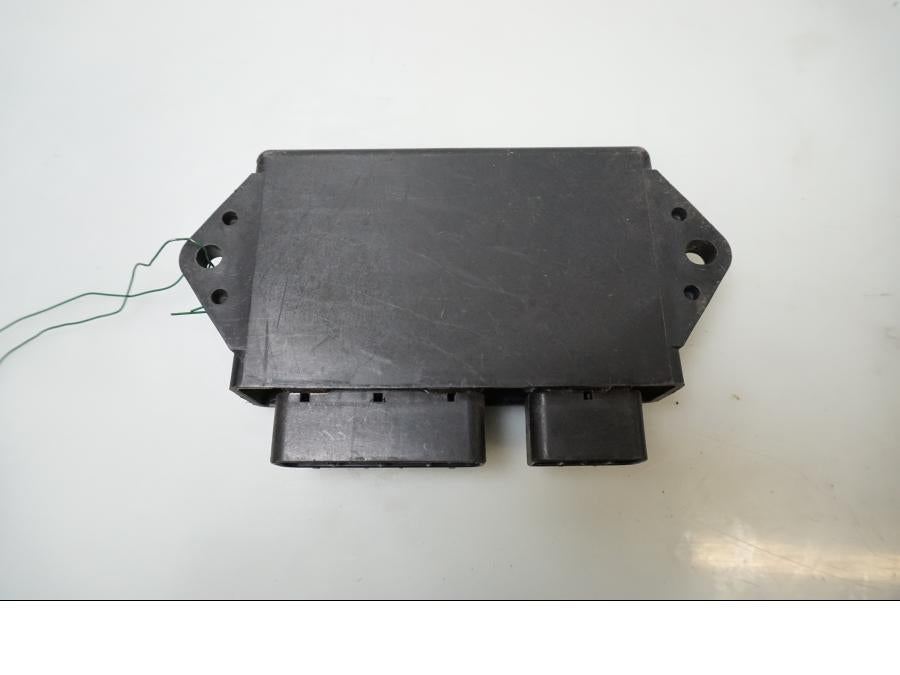 Baksidan på CDI / ECU från en Kawasaki ZX-6R -2002 motorcykel.