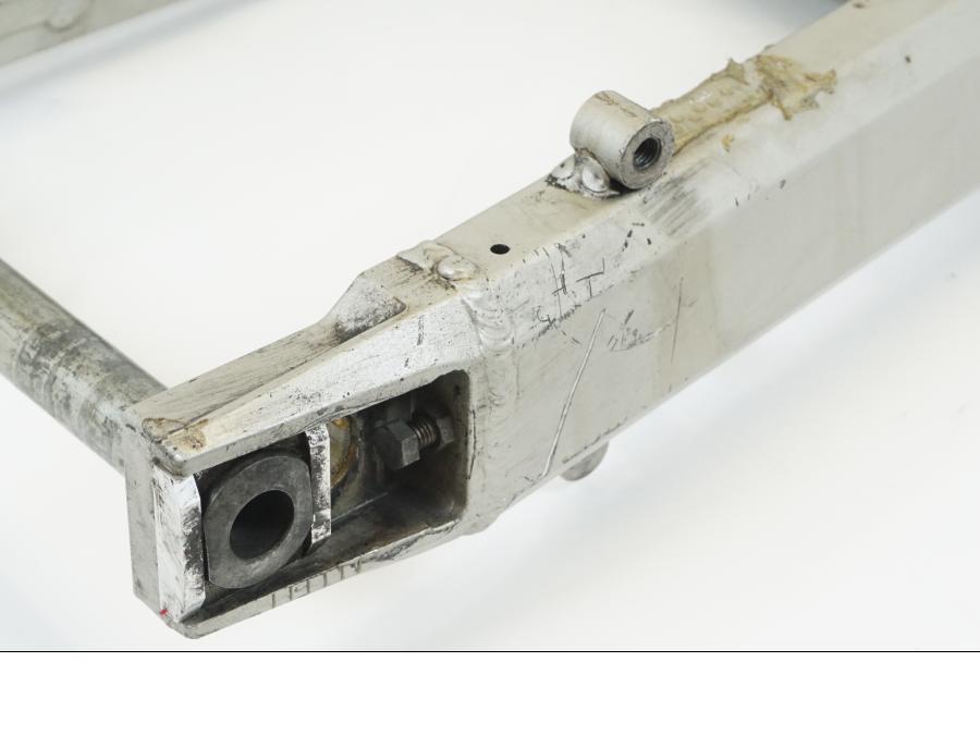 Extrabild2 på Sving från en Kawasaki ZX-12R -2000 motorcykel.