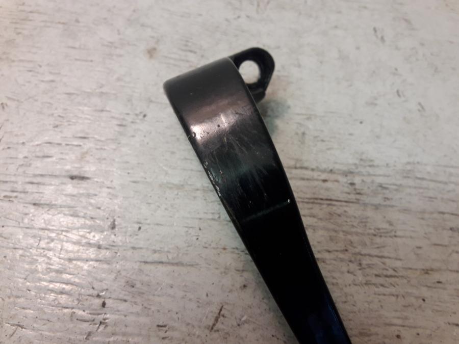 Baksidan på Fotplattefäste från en H-D Street Glide FLHX -2016 motorcykel.