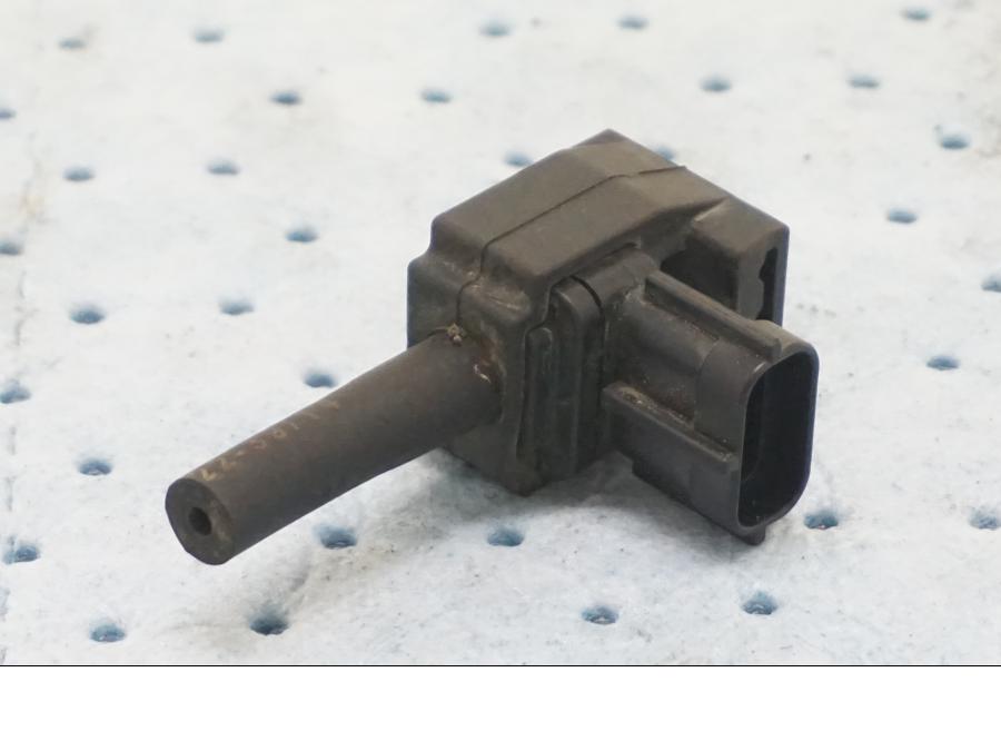 Framsidan på Mapsensor från en KTM 690 SMCR -2015 motorcykel.