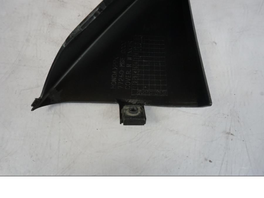 Extrabild1 på Blinkerskåpa från en Honda VFR 1200 -2010 motorcykel.