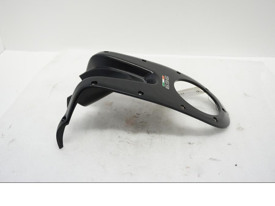 Höger sida på Bensintankskåpa från en Ducati Monster 696 -2010 motorcykel.