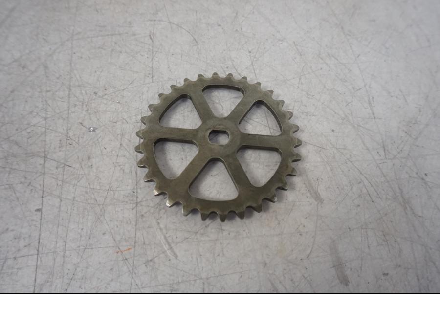 Framsidan på Oljepump från en BMW F 750 GS -2020 motorcykel.