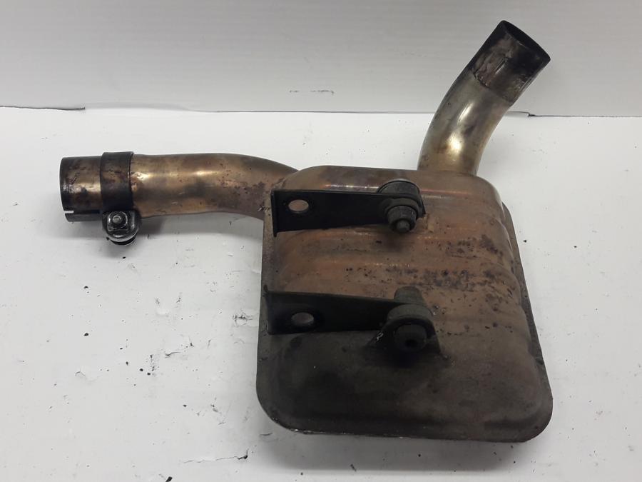 Baksidan på Mellanburk från en Triumph Tiger -1999 motorcykel.