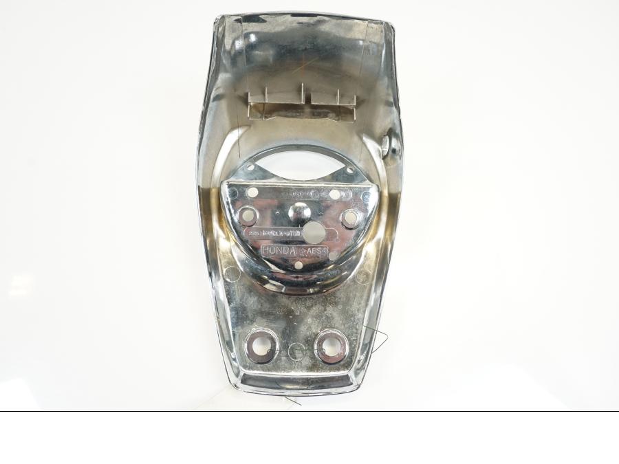 Baksidan på Instrumentkonsoll från en Honda VT 750 -2004 motorcykel.