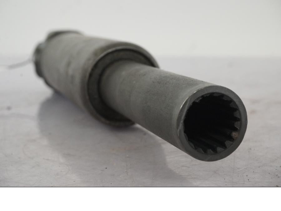 Höger sida på Kardanaxel från en BMW R 1100 GS -1998 motorcykel.