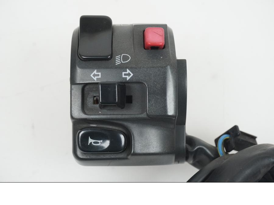 Extrabild6 på Styrelreglage från en Yamaha XJ 900 -1997 motorcykel.