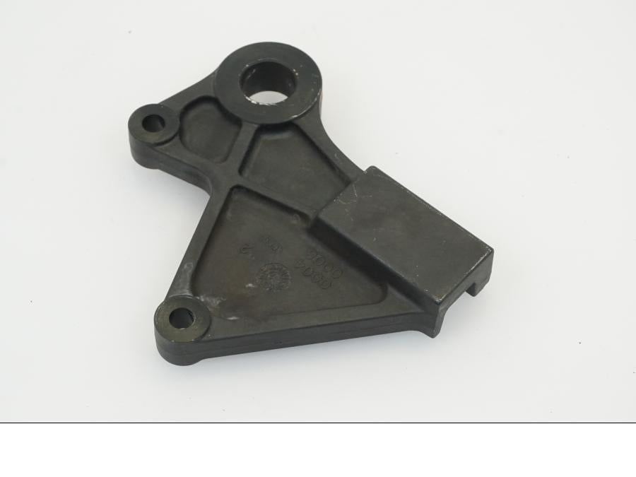 Snett nerifrån på Bromsoksfäste från en Kawasaki ZX-10R -2008 motorcykel.