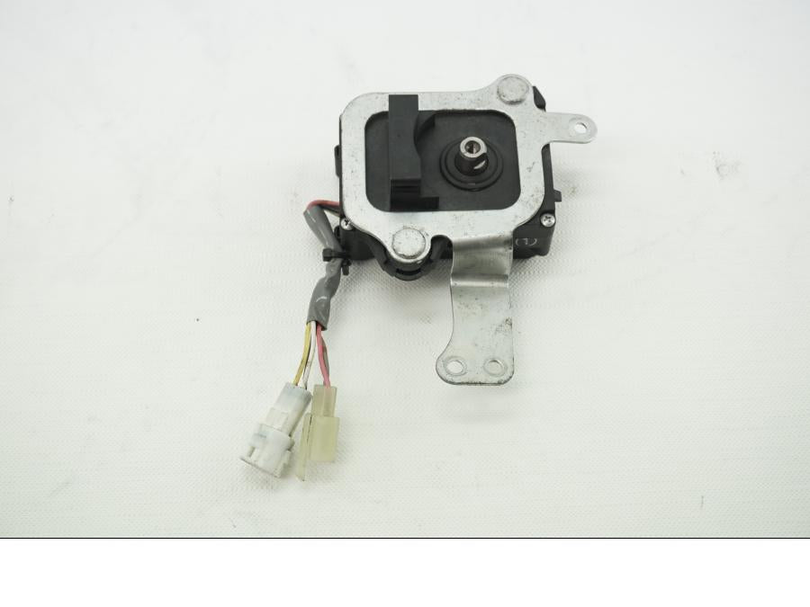 Baksidan på Avgasspjällmotor från en Kawasaki ZX-6R -2007 motorcykel.