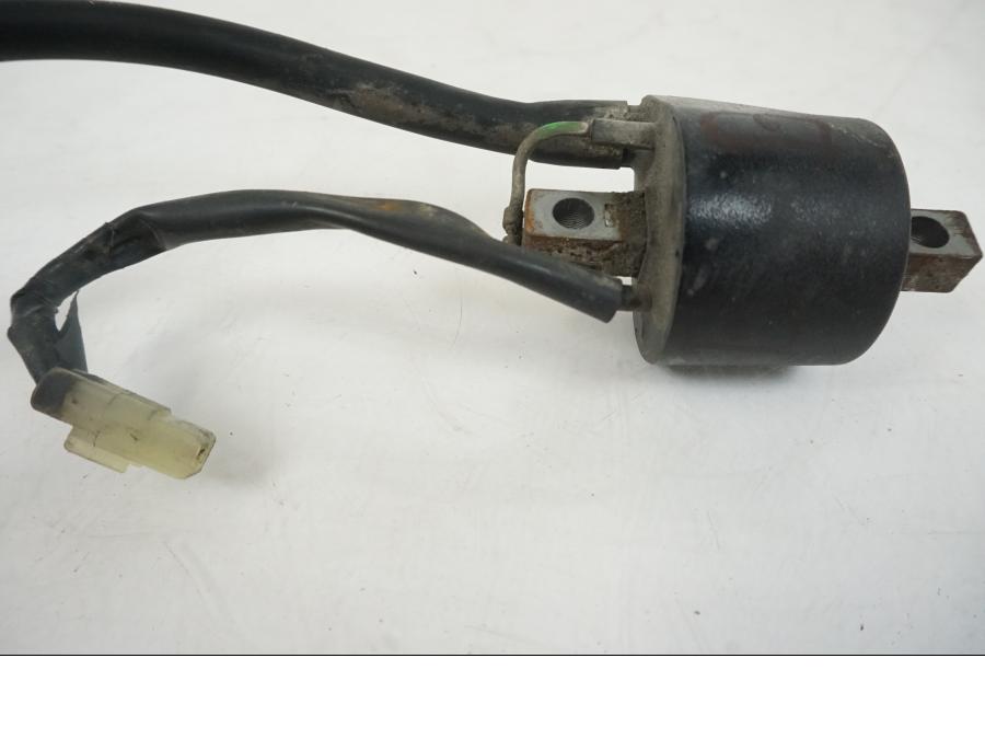 Höger sida på Tändspole från en Honda XL 1000 V -2008 motorcykel.