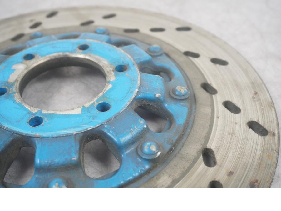 Vänster sida på Bromsskiva från en Suzuki GSX 1100 -1981 motorcykel.