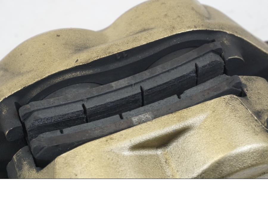 Extrabild1 på Bromsok från en Aprilia Tuono V4R -2011 motorcykel.