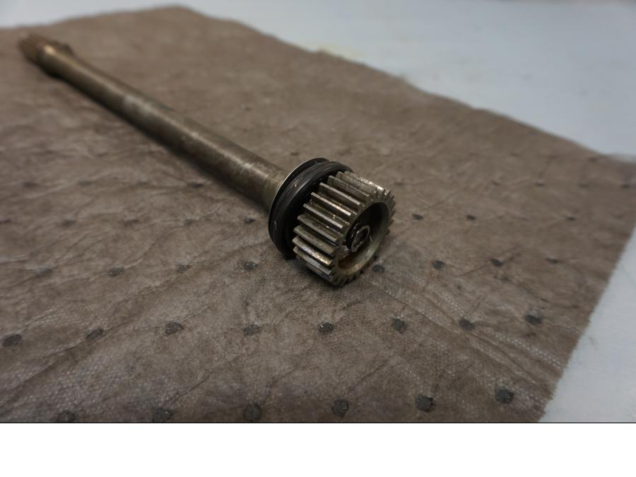 Höger sida på Kardanaxel från en Yamaha XV 1100 -1993 motorcykel.