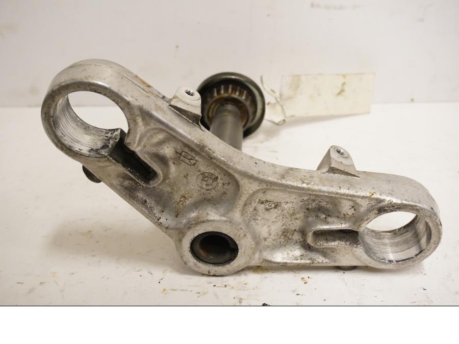 Baksidan på Gaffelkrona från en BMW K 75 -1986 motorcykel.