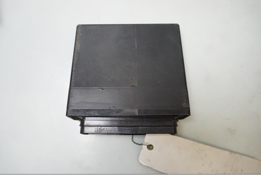 Baksidan på CDI / ECU från en Suzuki SV 1000 -2004 motorcykel.