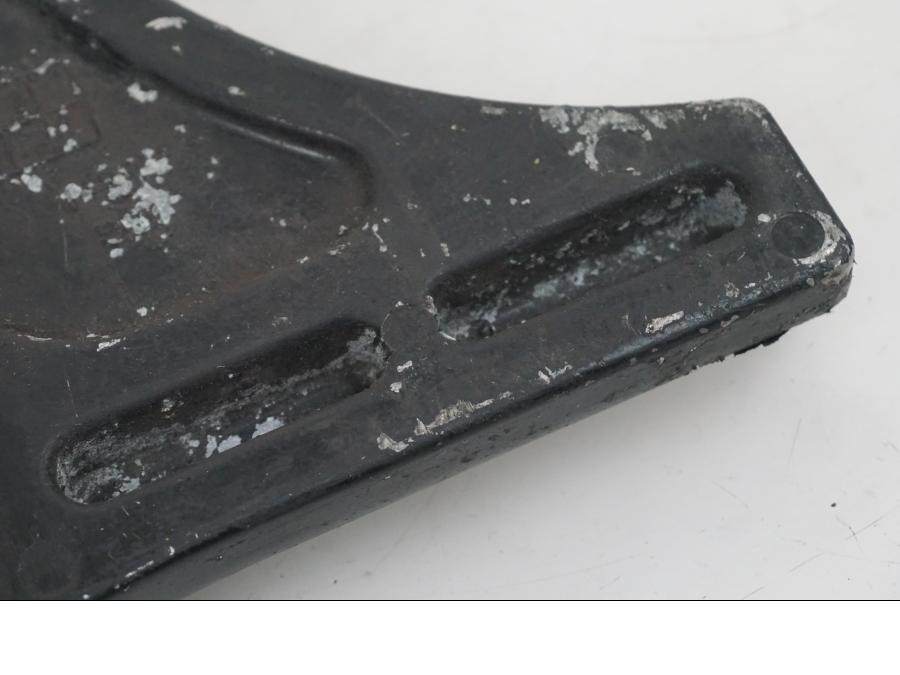 Extrabild4 på Bromsoksfäste från en Suzuki GSX-R 1000 -2003 motorcykel.