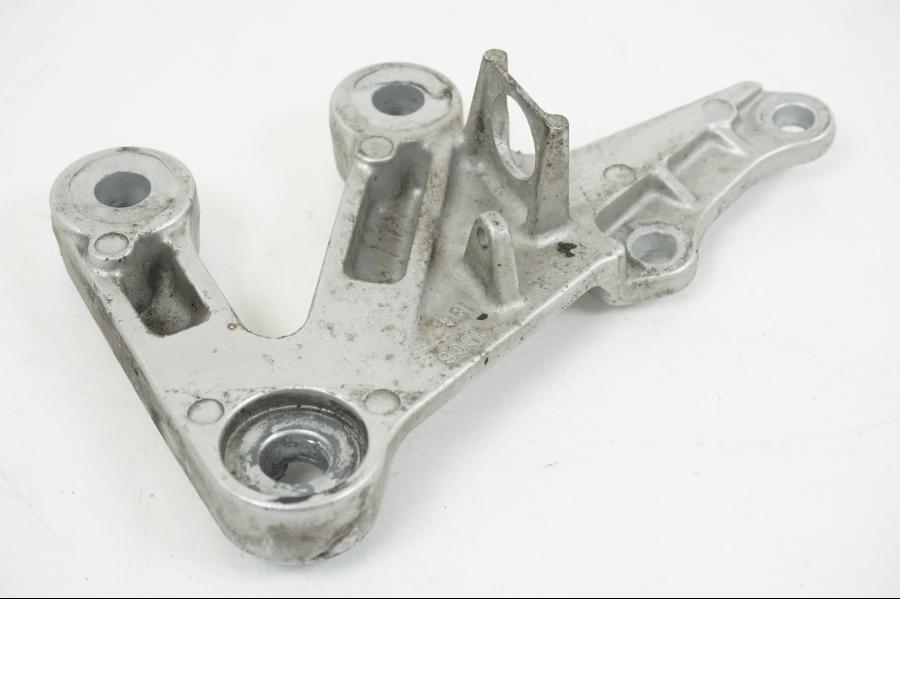 Extrabild2 på Fotpinnefäste från en Suzuki GSX-R 1000 -2003 motorcykel.