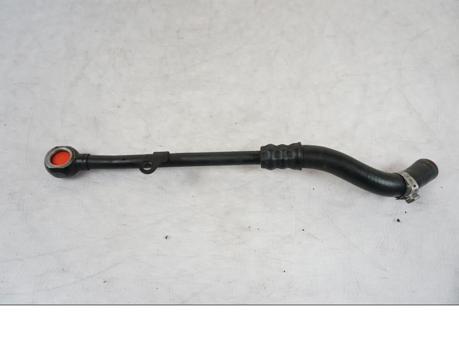 Baksidan på Oljekylrör från en BMW R Ninet -2017 motorcykel.