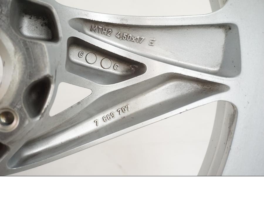 Extrabild6 på Fälg från en BMW F 650 CS -2002 motorcykel.