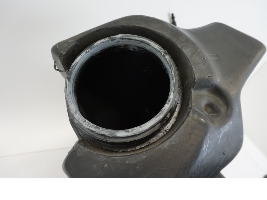 Extrabild6 på Bensintank från en BMW K 1200 LT -2004 motorcykel.