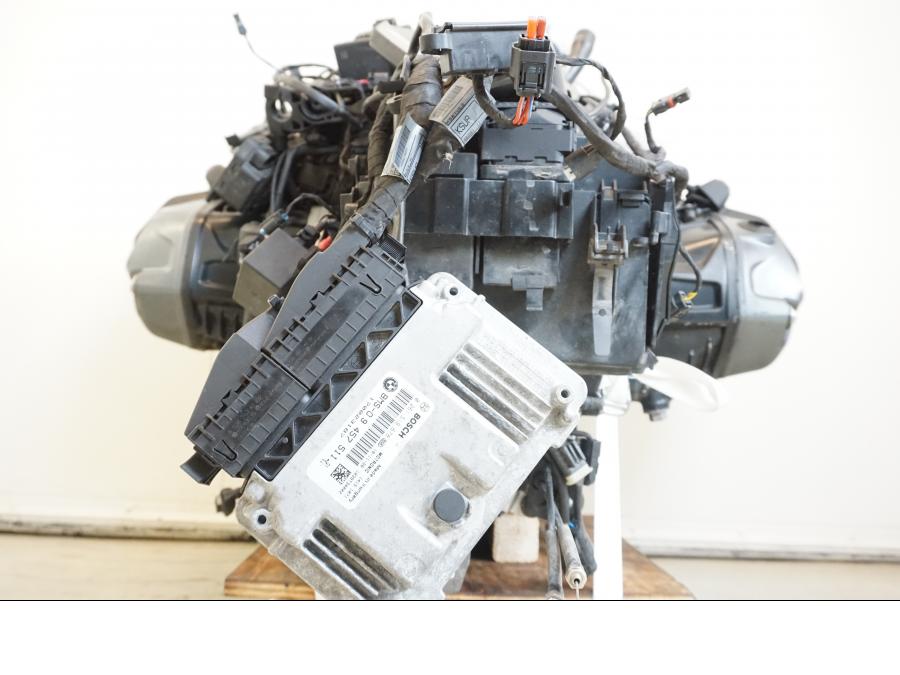 Vänster sida på Motorpaket från en BMW R 1250 GS -2019 motorcykel.