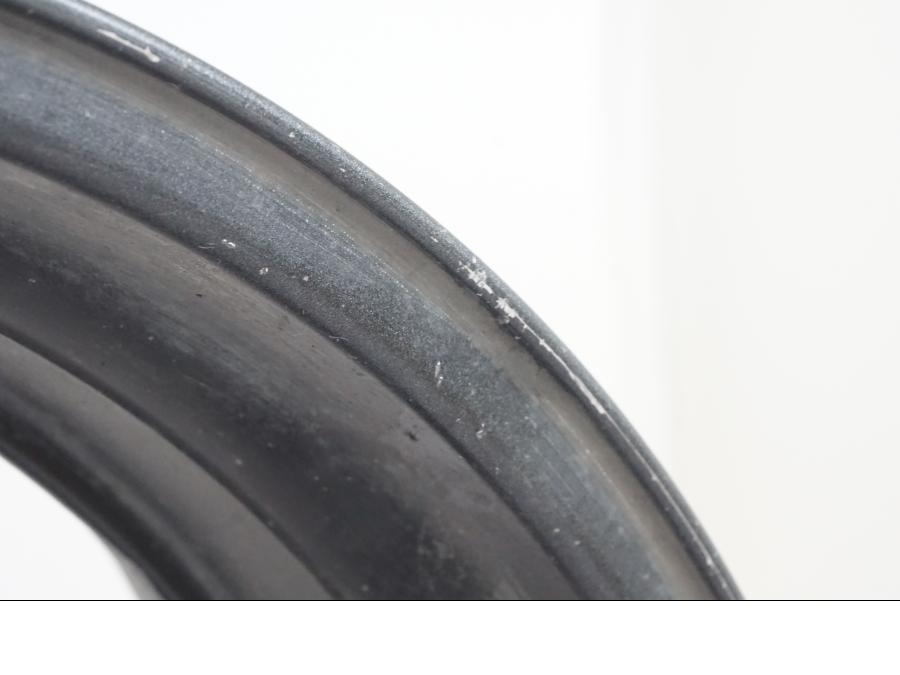 Extrabild4 på Fälg från en Honda CBR 1000 F -1999 motorcykel.