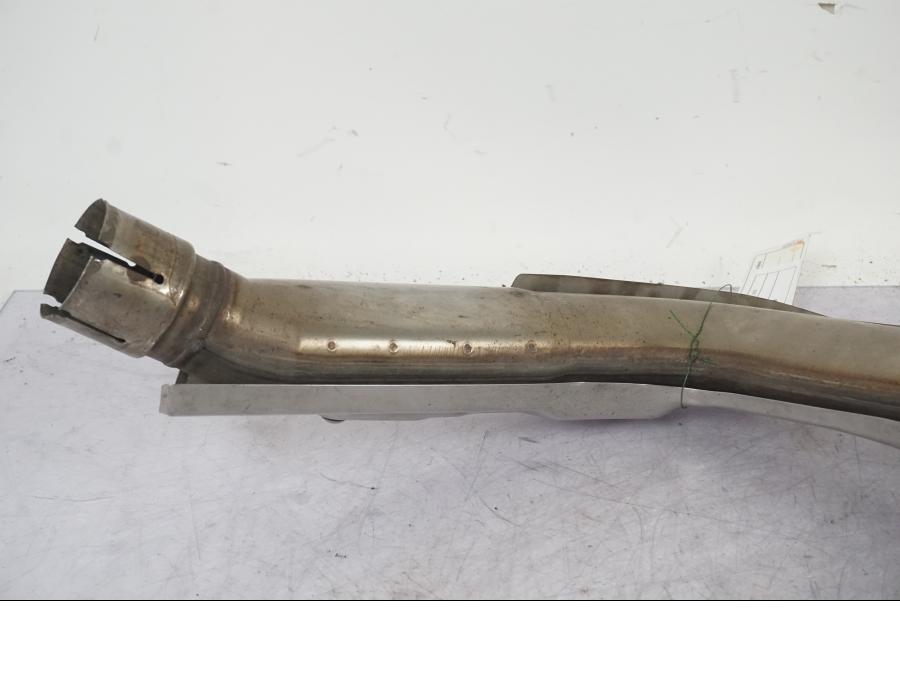 Snett uppifrån på Ljuddämpare från en Honda CBR 600 RR -2004 motorcykel.