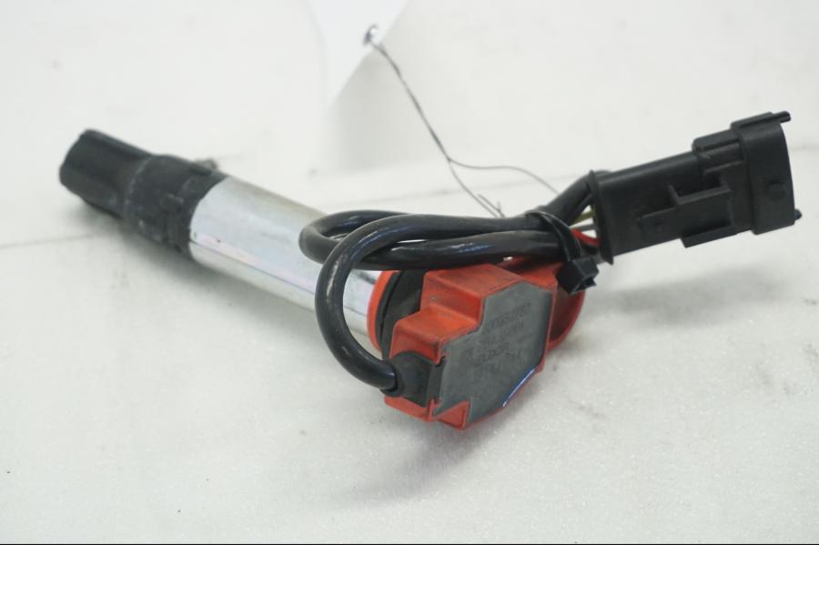 Framsidan på Tändspole från en MV Agusta Brutale 800 -2014 motorcykel.