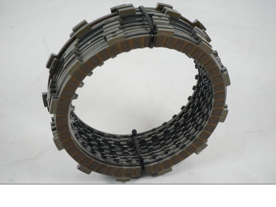 Snett uppifrån på Lameller från en H-D Softail Standard FXST -2001 motorcykel.