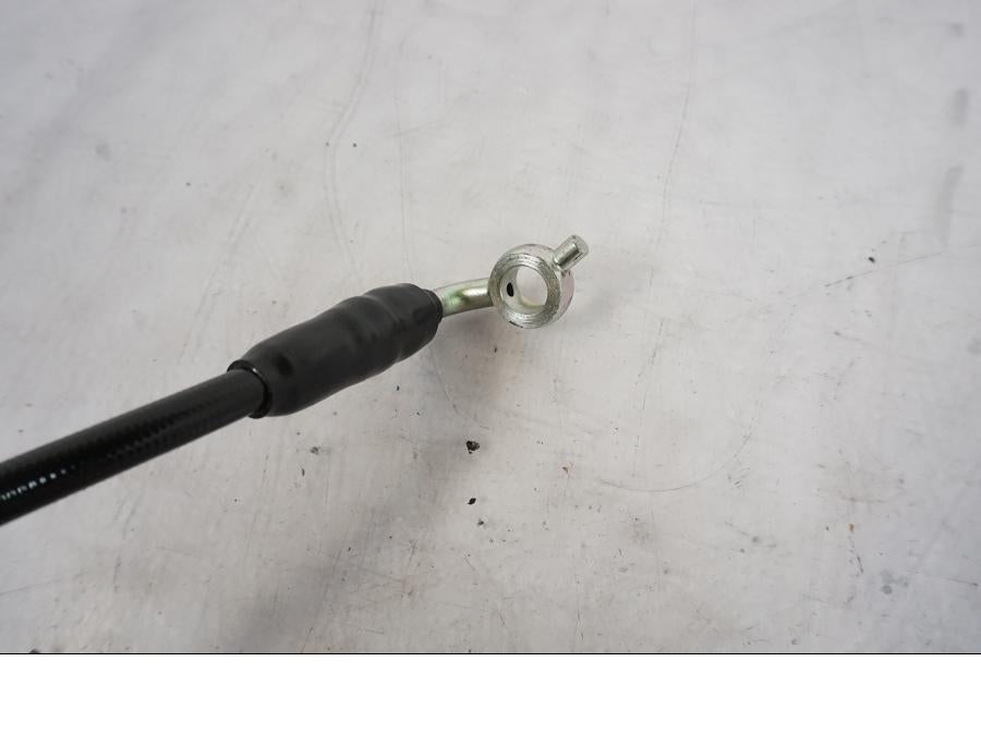 Höger sida på Bromsledning från en H-D Softail Sport Glide FLSB -2022 motorcykel.