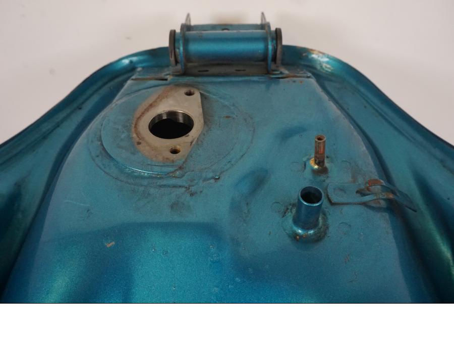 Extrabild6 på Bensintank från en Honda VFR 750 -1994 motorcykel.