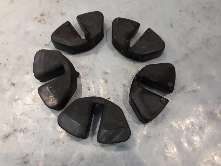 Framsidan på Ryckutjämnare från en Suzuki VZ 800 -1999 motorcykel.