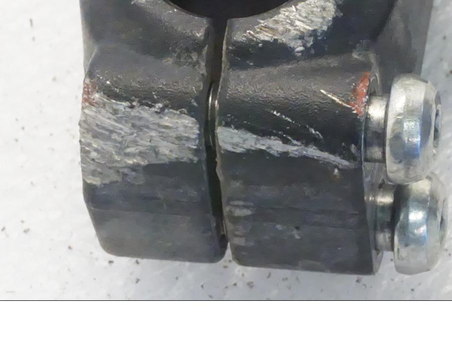 Vänster sida på Gaffelben från en KTM 125 Duke -2015 motorcykel.