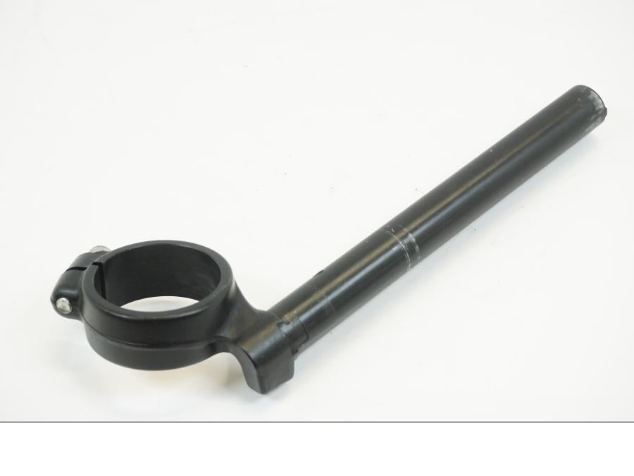 Vänster sida på Styre från en Suzuki GSX-R 1000 -2009 motorcykel.