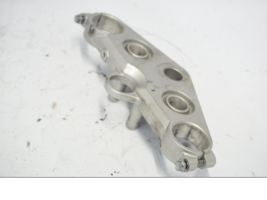 Snett uppifrån på Gaffelkrona från en Suzuki DL 1000 -2003 motorcykel.