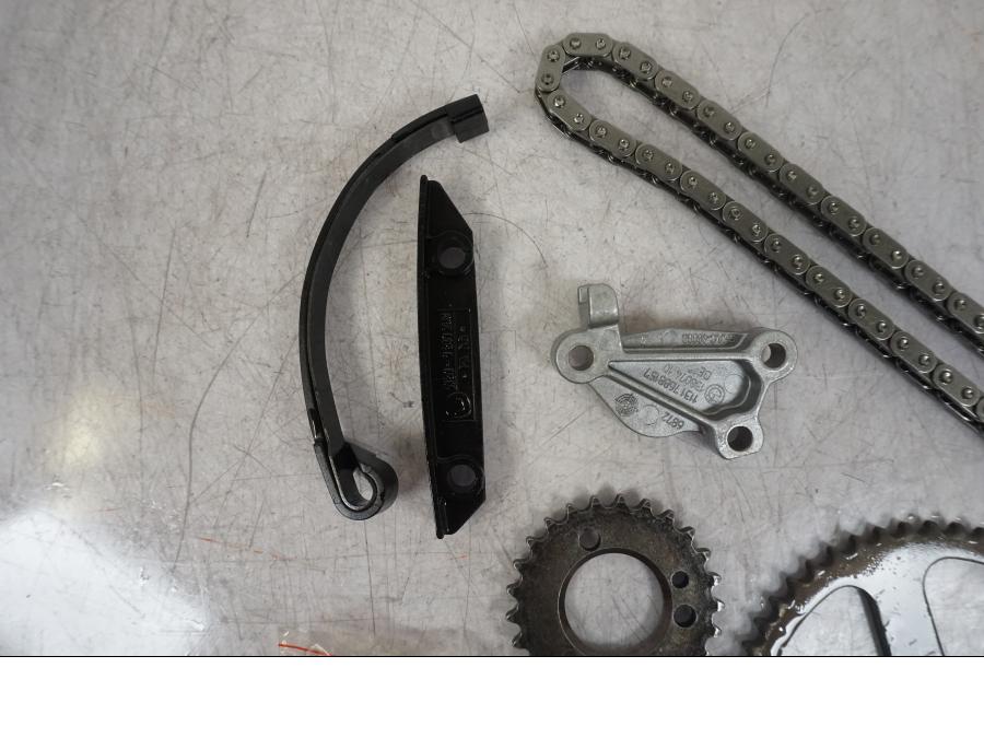 Höger sida på Oljepump från en BMW R 1200 GS -2010 motorcykel.