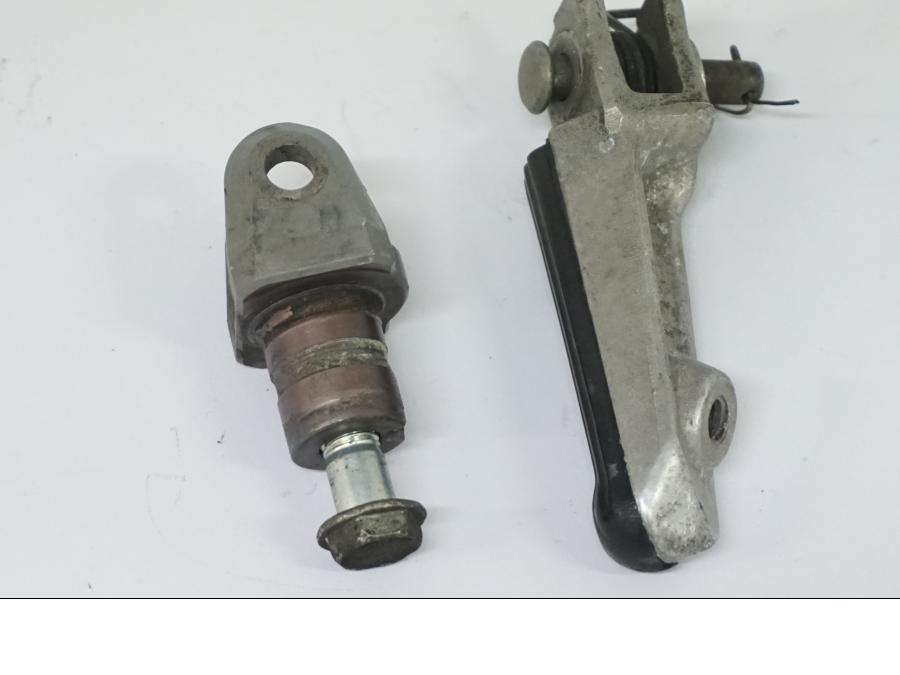 Snett uppifrån på Fotpinne från en Honda CBR 900 RR -2002 motorcykel.