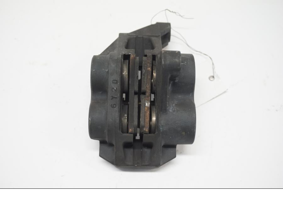 Snett nerifrån på Bromsok från en Yamaha FZ1-SA -2007 motorcykel.