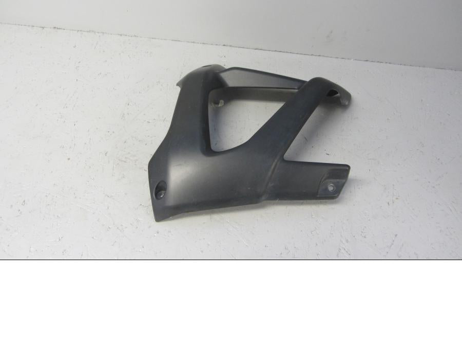 Höger sida på Sidkåpa från en Yamaha XT 1200 Z -2012 motorcykel.