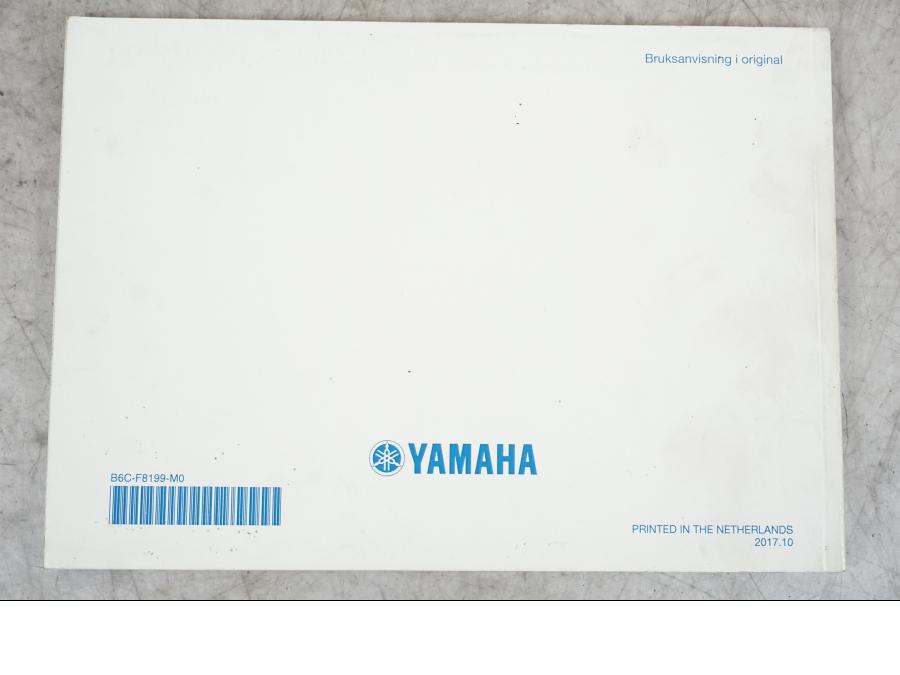 Höger sida på Instruktionsbok från en Yamaha MT-09 SP -2018 motorcykel.