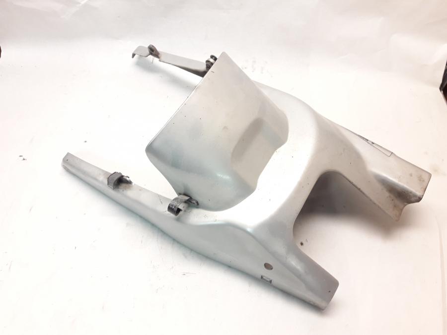 Baksidan på Svingskärm från en Honda CBR 600 -1997 motorcykel.