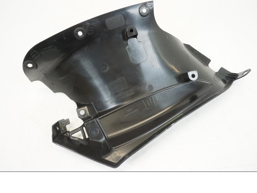 Vänster sida på Innerpanel från en Honda CBR 650 R -2019 motorcykel.