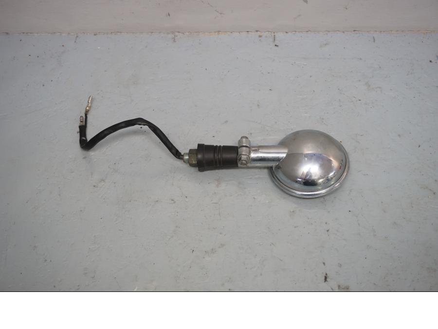 Baksidan på Blinkers från en Yamaha XV 535 -2001 motorcykel.