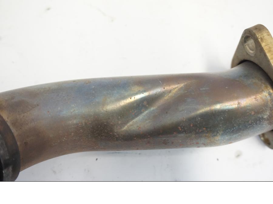 Höger sida på Grenrör från en Suzuki DL 1000 -2003 motorcykel.