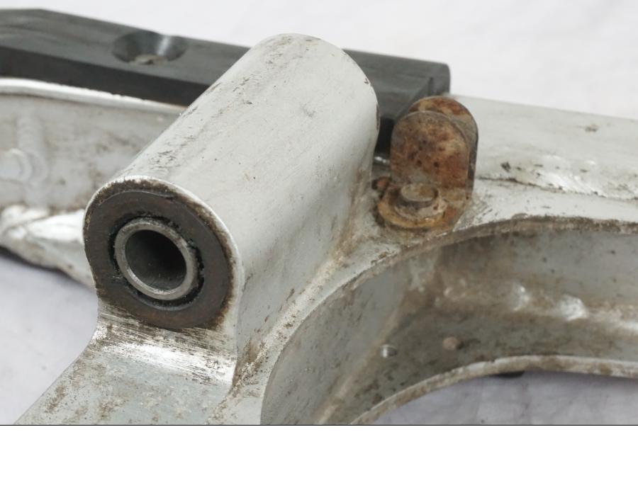 Extrabild4 på Sving från en Kawasaki KL 650A -1987 motorcykel.