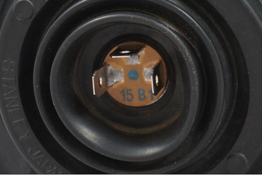 Snett uppifrån på Strålkastare från en Honda NT 650 V -2002 motorcykel.