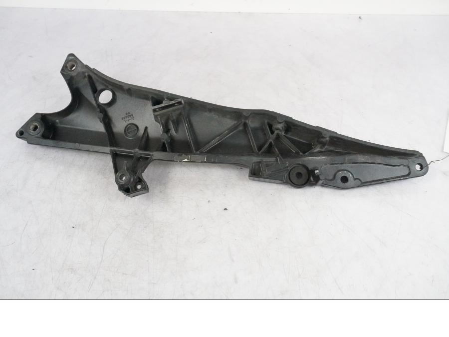 Höger sida på Bakram från en Suzuki GSX-R 1000 -2008 motorcykel.