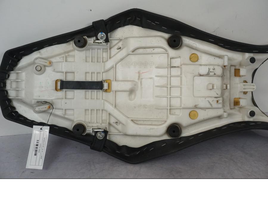 Extrabild6 på Sadel från en Yamaha MT-09 -2016 motorcykel.