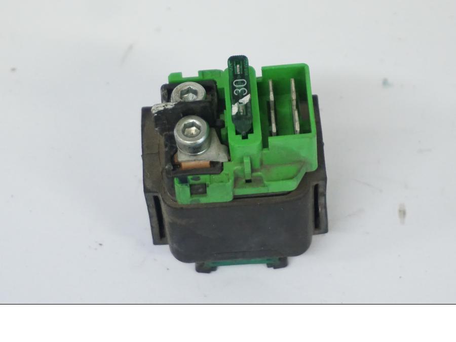 Extrabild2 på Startrelä från en Honda CB 500 X -2015 motorcykel.